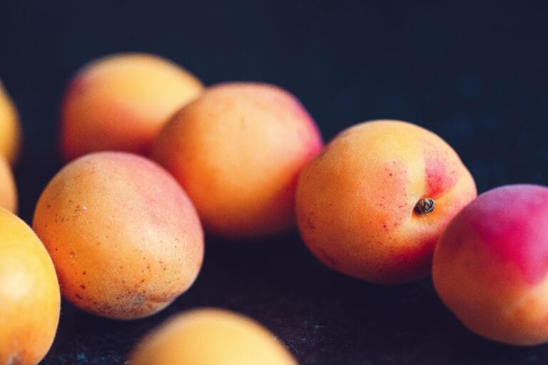 The Peachy Benefits of Peaches: Daily Uses, Vitamins, and Minerals
