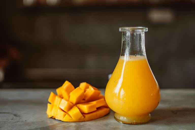 The Nutritional Marvel: Exploring the Health Benefits, Optimal Timing, and Potential Risks of Mango Consumption