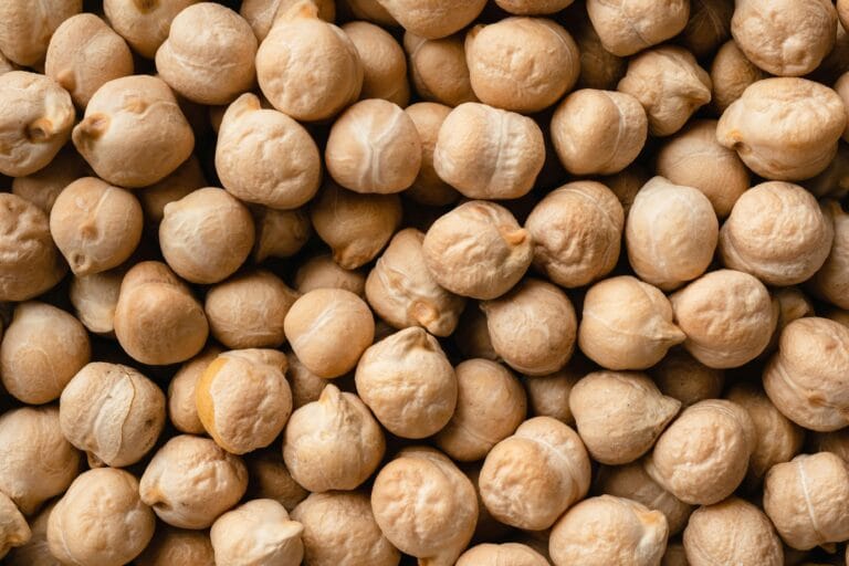 The Amazing Chickpea: Benefits and Daily Uses